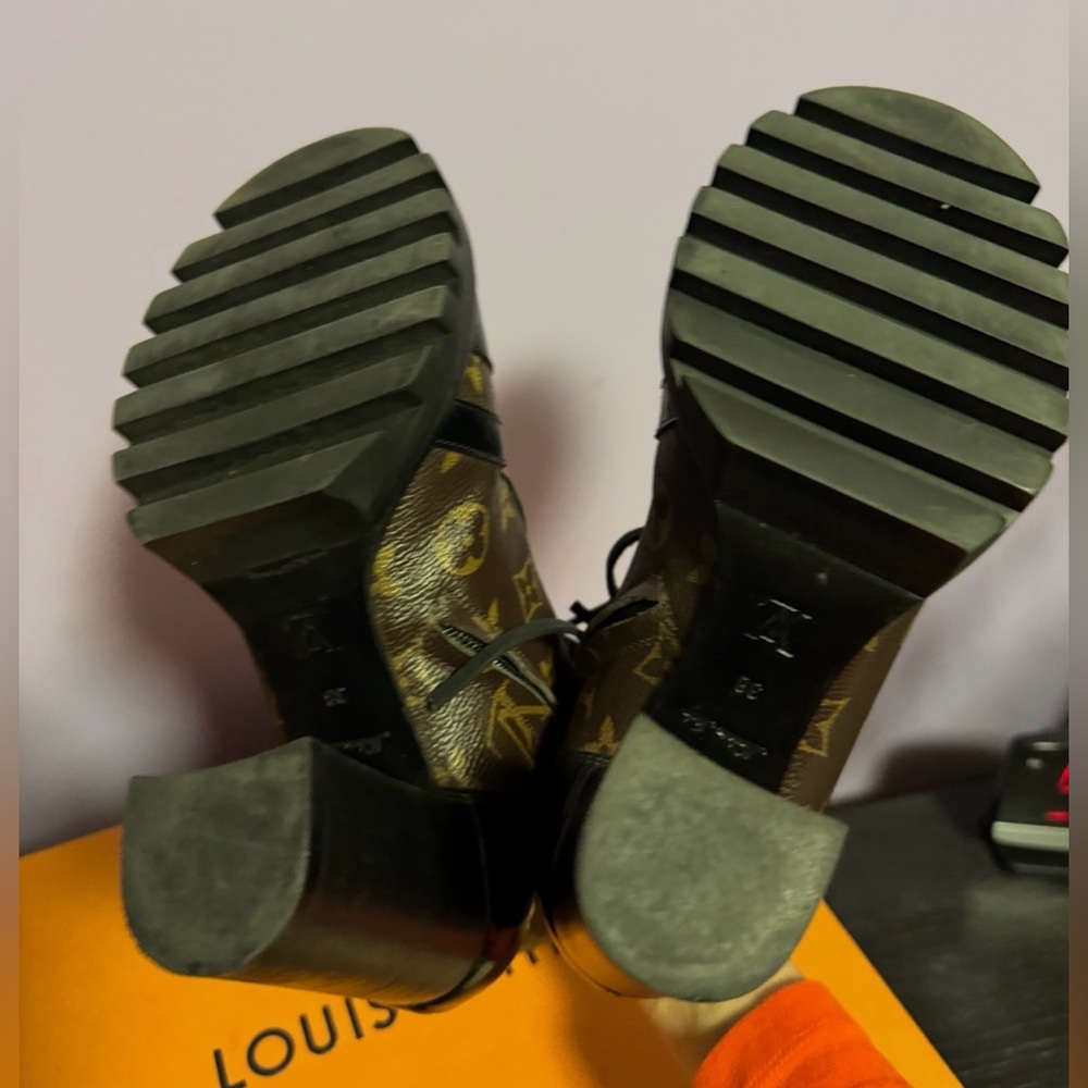 Louis Vuitton Star Trail Brown Ankle Boots lace up - Picture 9 of 15